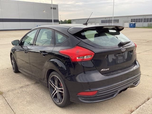 Certified Used 2017 Shadow Black Ford ST image 15
