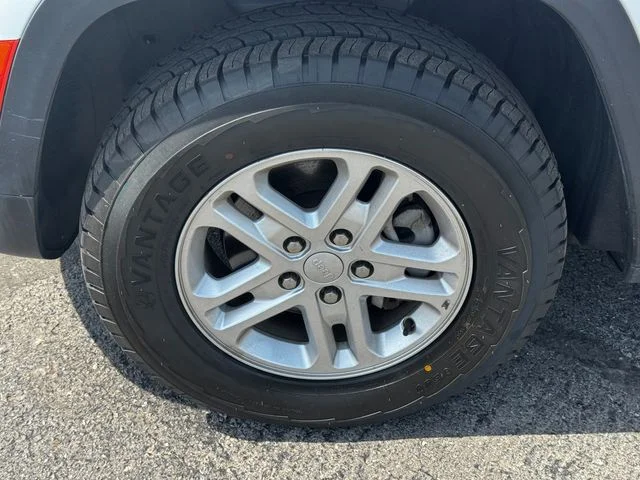 Certified Used 2024 White/off-white Jeep Laredo image 10