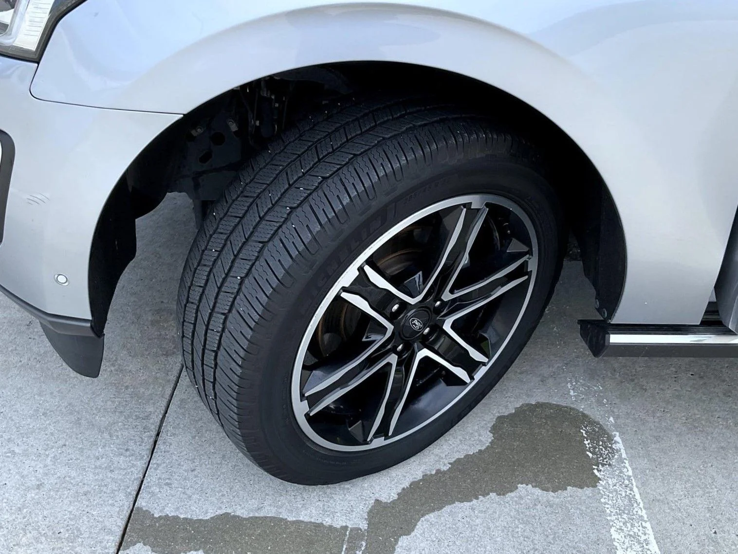 Used 2021 Silver Ford Limited image 26
