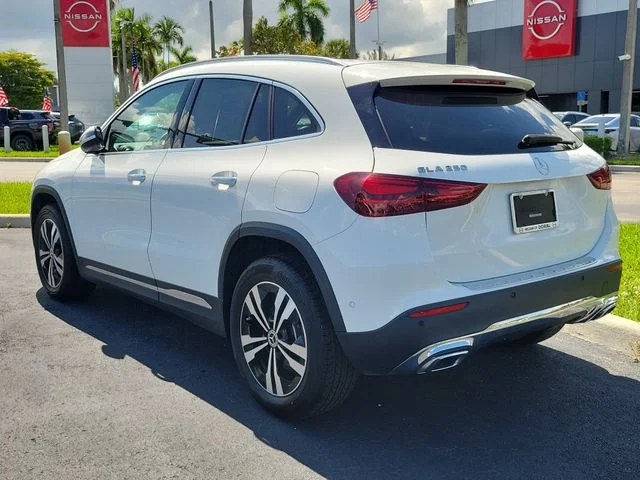 Used 2025 White Mercedes-Benz GLA 250 image 6