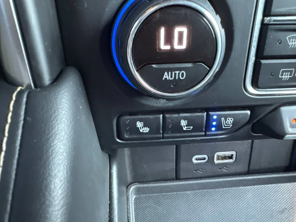 Used 2024 Black Chevrolet Premier image 25