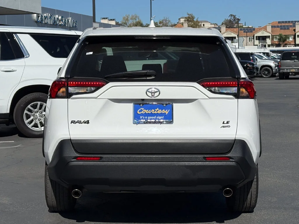 Used 2025  Toyota LE image 8