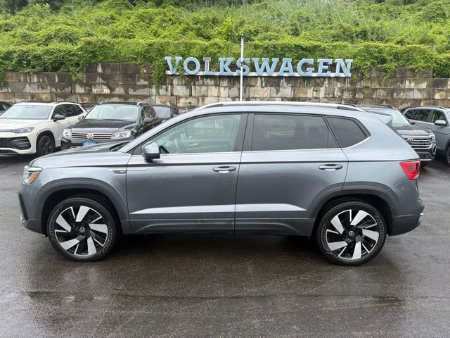 Certified Used 2024 Gray Volkswagen 1.5T SEL image 8