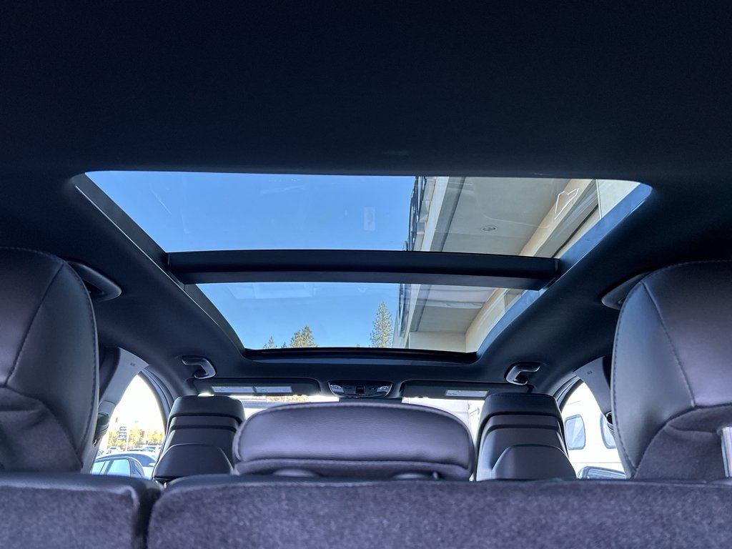 New 2026 Glacial White Pearl Kia X-Line image 15