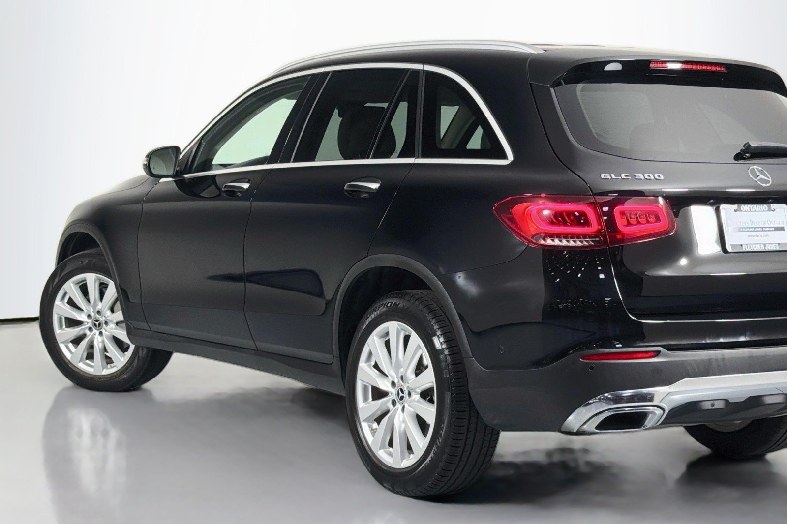 Used 2021 Black Mercedes-Benz 300 image 15