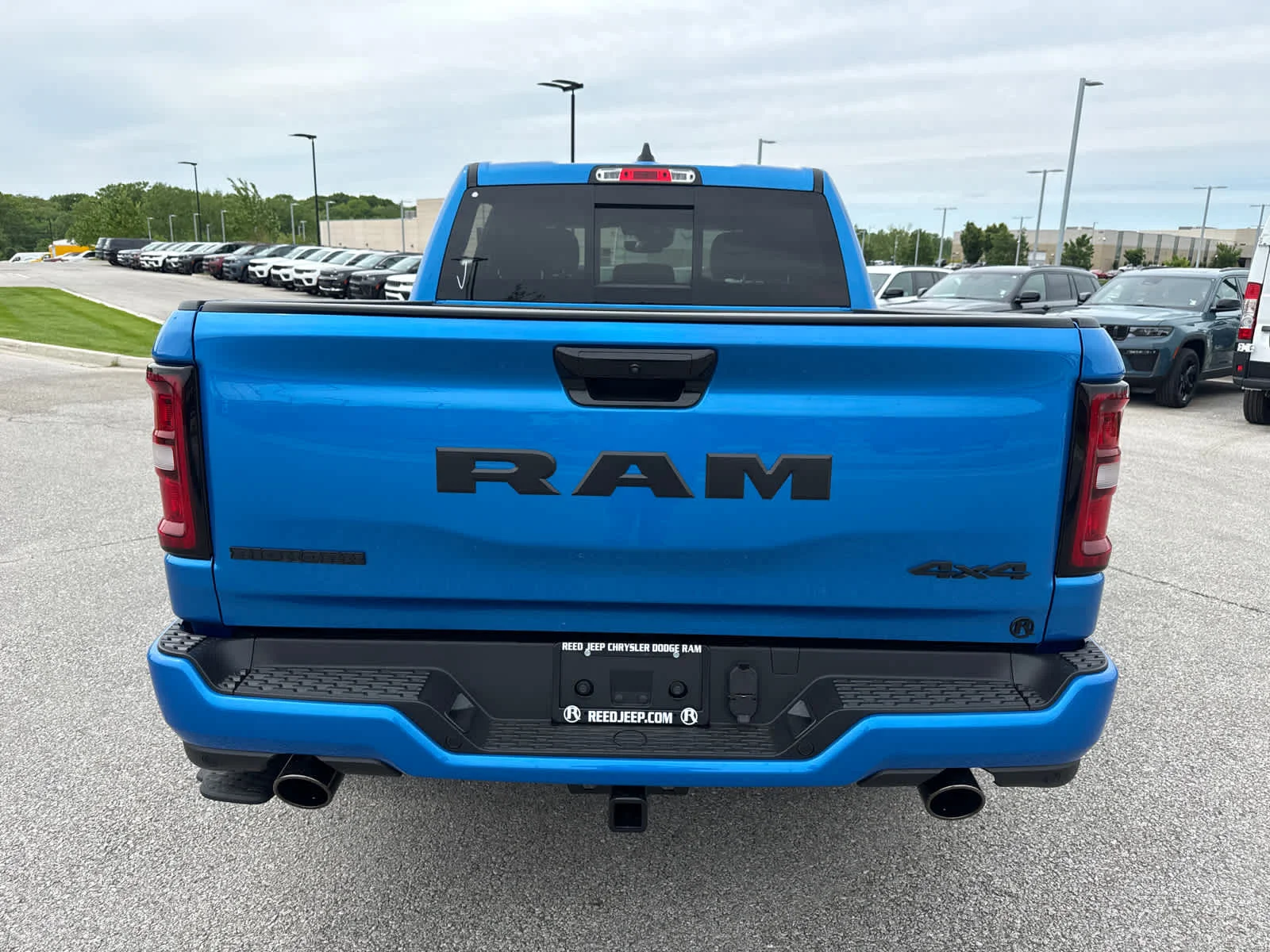 New 2026 Hydro Blue Pearl-Coat Exterior Paint RAM Big Horn image 6