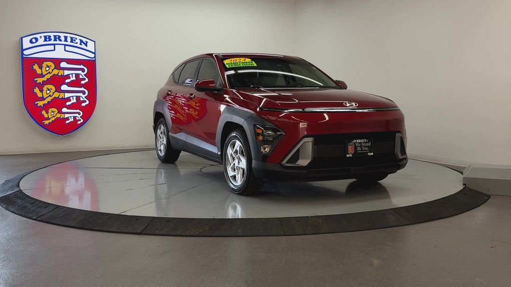 Used 2024 Red Metallic Hyundai SE image 2