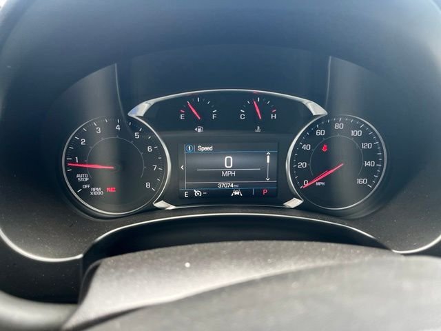 Used 2024 White GMC SLE image 10