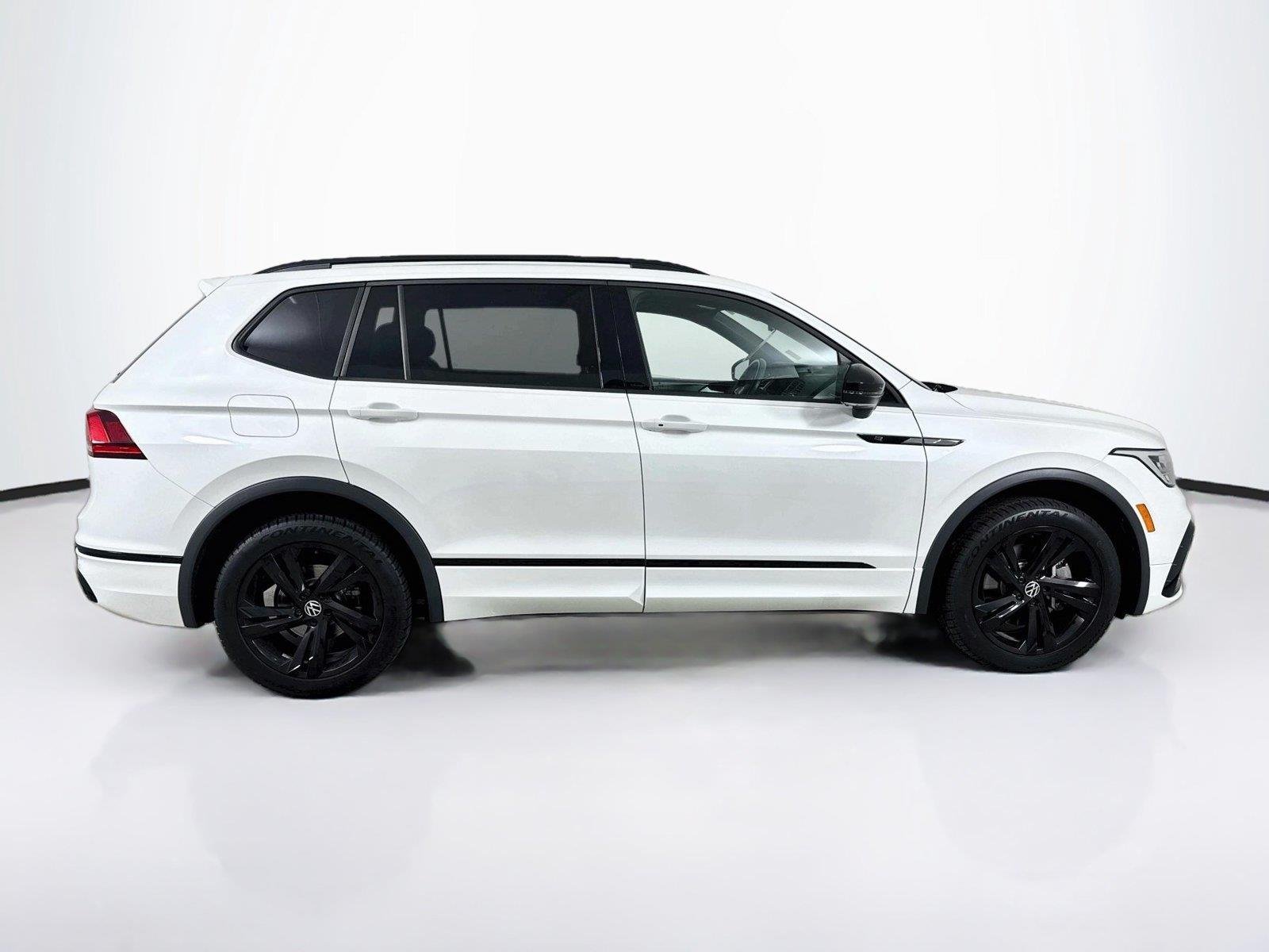 Used 2023 Opal White Pearl Volkswagen SE R-Line Black image 8