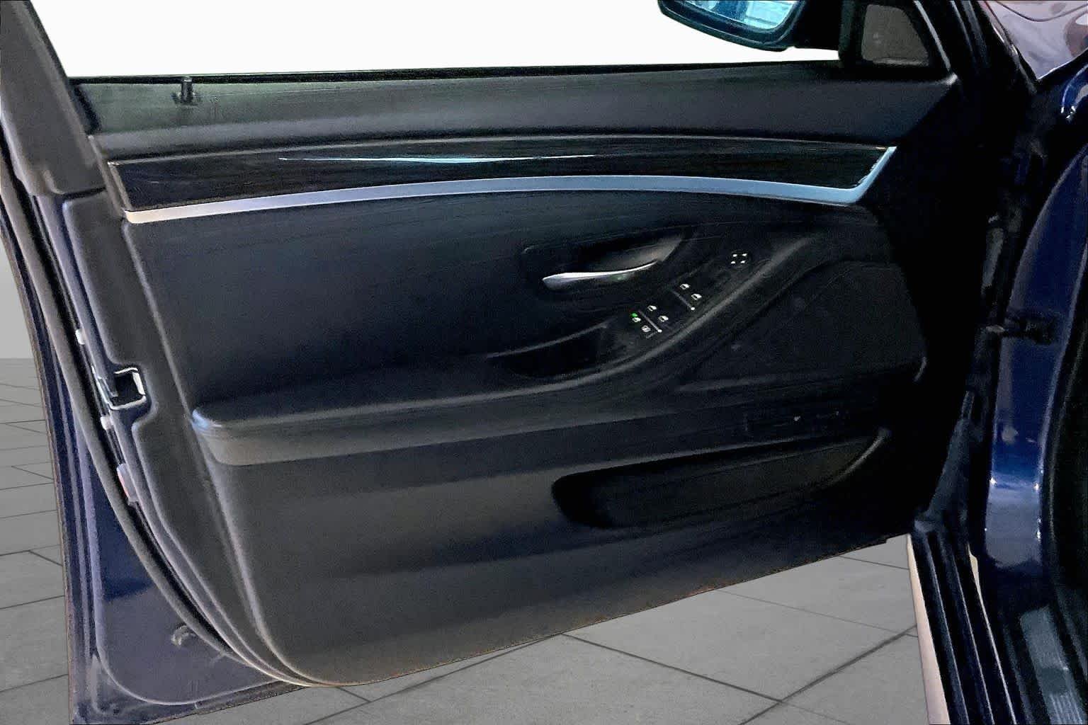 Used 2015 Mediterranean Blue Metallic BMW 535i image 20