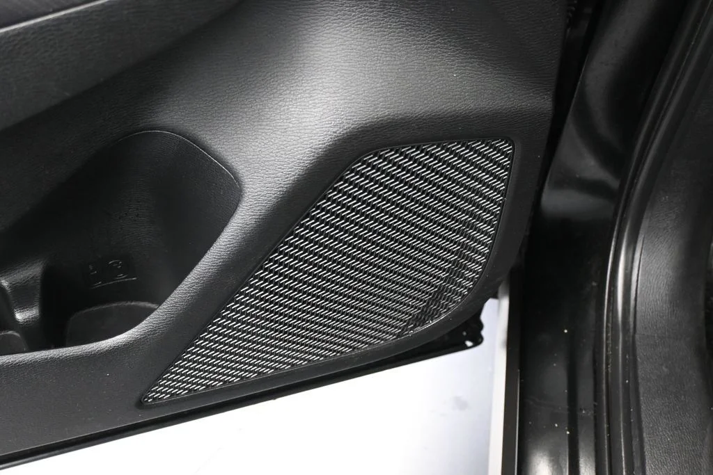 Used 2022 Black Mitsubishi SEL image 16