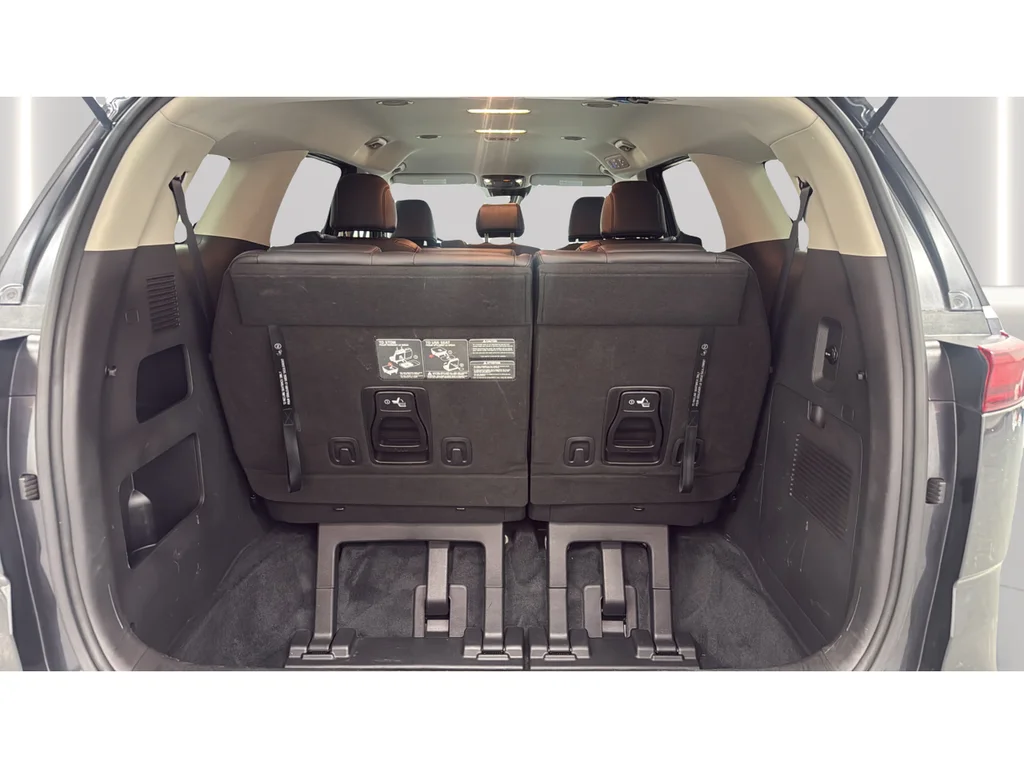 Used 2023 Gray Kia LX Seat Package image 28
