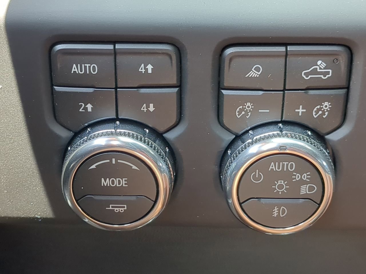 New 2026 Glacier White Tricoat GMC Denali image 18