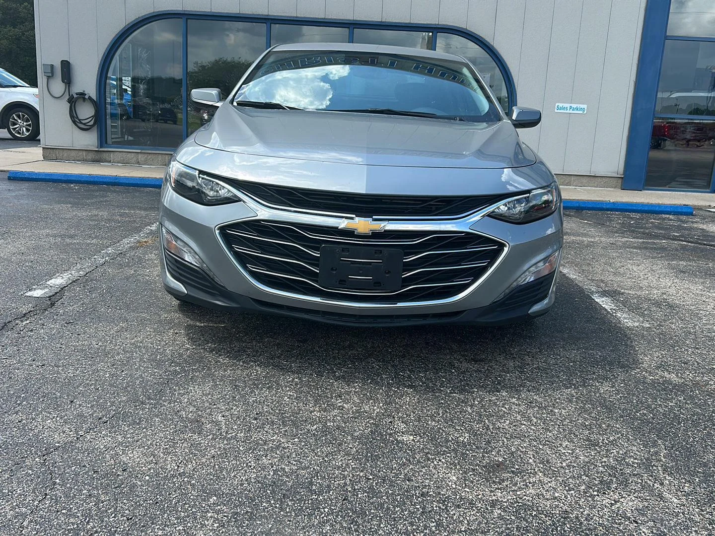 Used 2024 Sterling Gray Metallic Chevrolet LT image 19