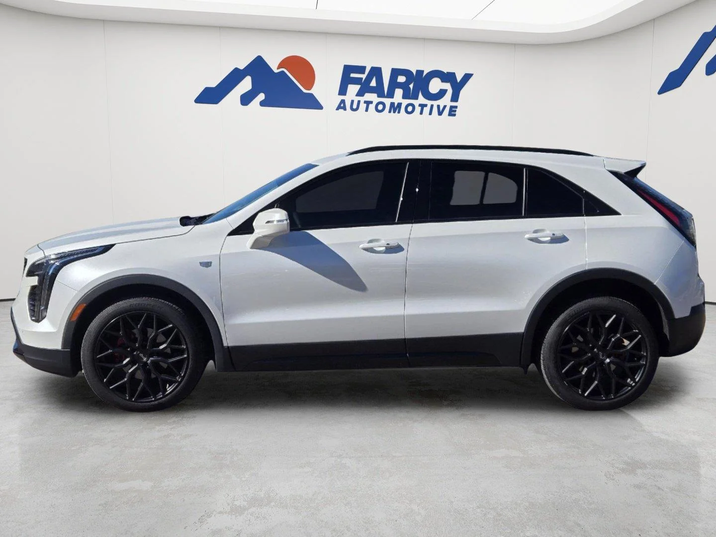 Used 2021 Crystal White Tricoat Cadillac AWD Sport image 8