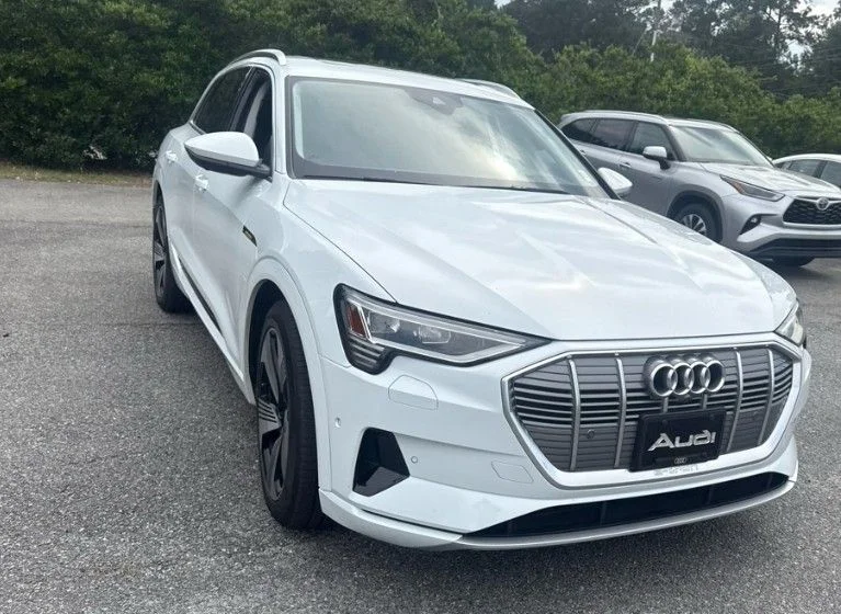 Used 2019 White Audi Prestige image 3