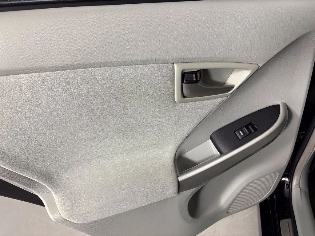 Used 2014 Black Toyota Two image 30