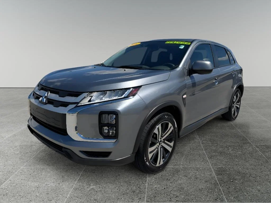 Used 2025 Alloy Silver Metallic Mitsubishi ES image 1