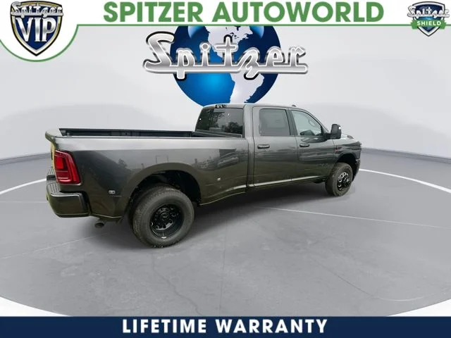 New 2026 Granite Crystal Metallic Clear-Coat Exterior Paint RAM Laramie image 9
