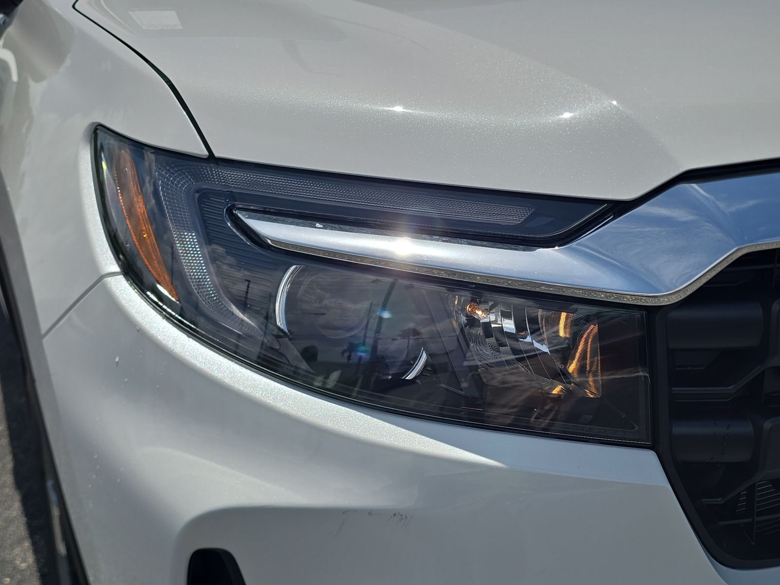 New 2026 Platinum White Pearl Honda RTL image 7