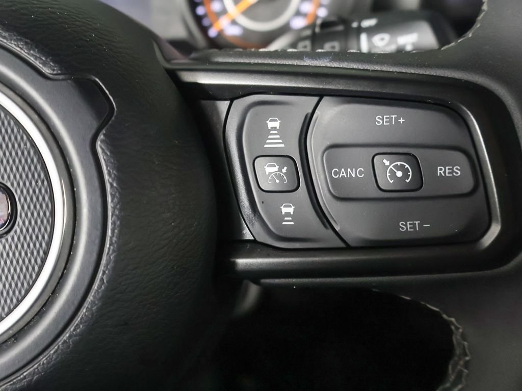 Used 2025 Black Jeep Sport S image 35