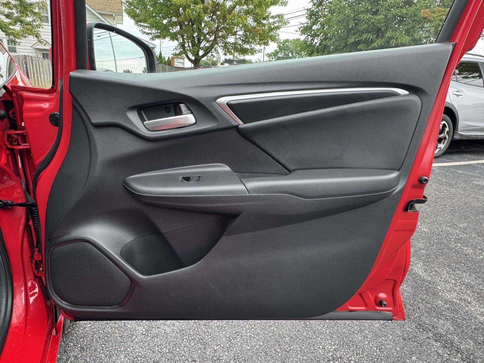 Used 2017 Milano Red Honda EX-L image 8