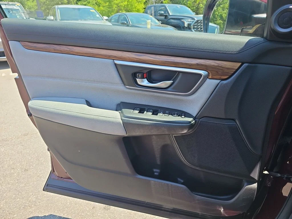 Used 2017  Honda EX image 26