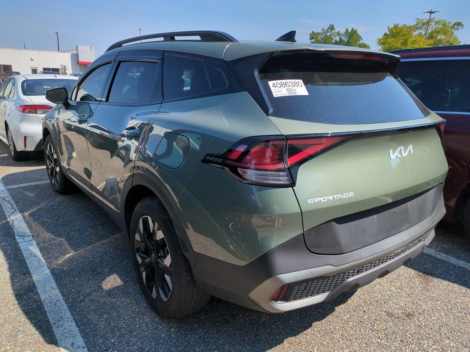 Used 2024 Jungle Green Kia X-Line image 5