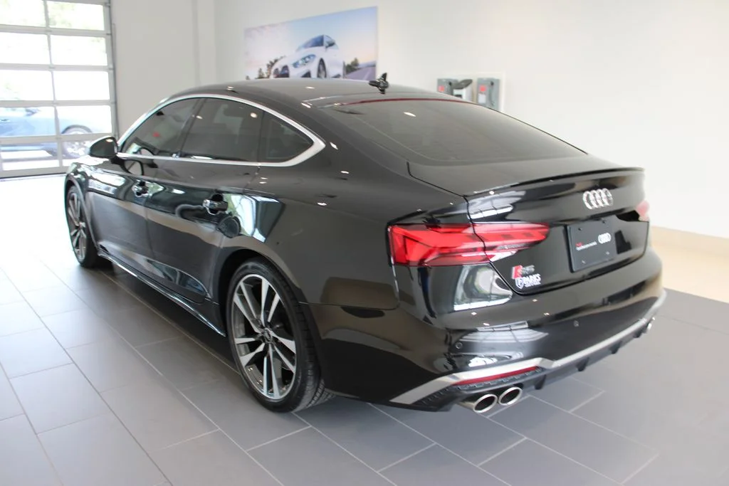 Certified Used 2024 Mythos Black Metallic Audi Premium Plus image 35