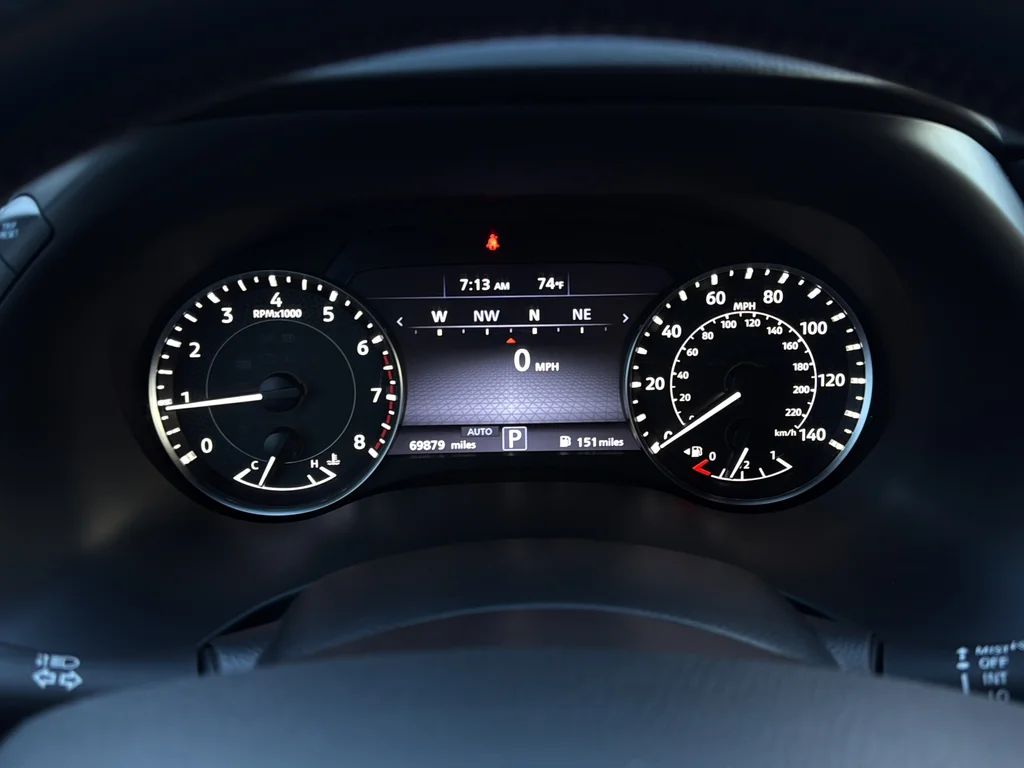 Used 2021 Super Black Nissan SL image 23