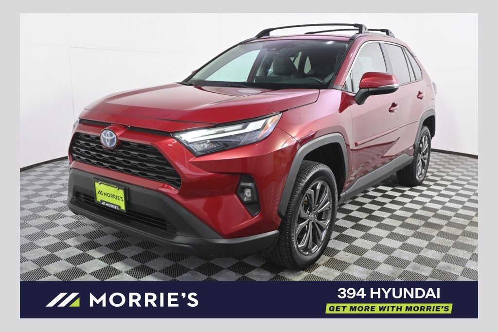 Used 2022 Pearl Toyota XLE Premium image 1