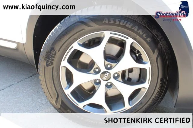 Used 2021 White Kia EX image 7