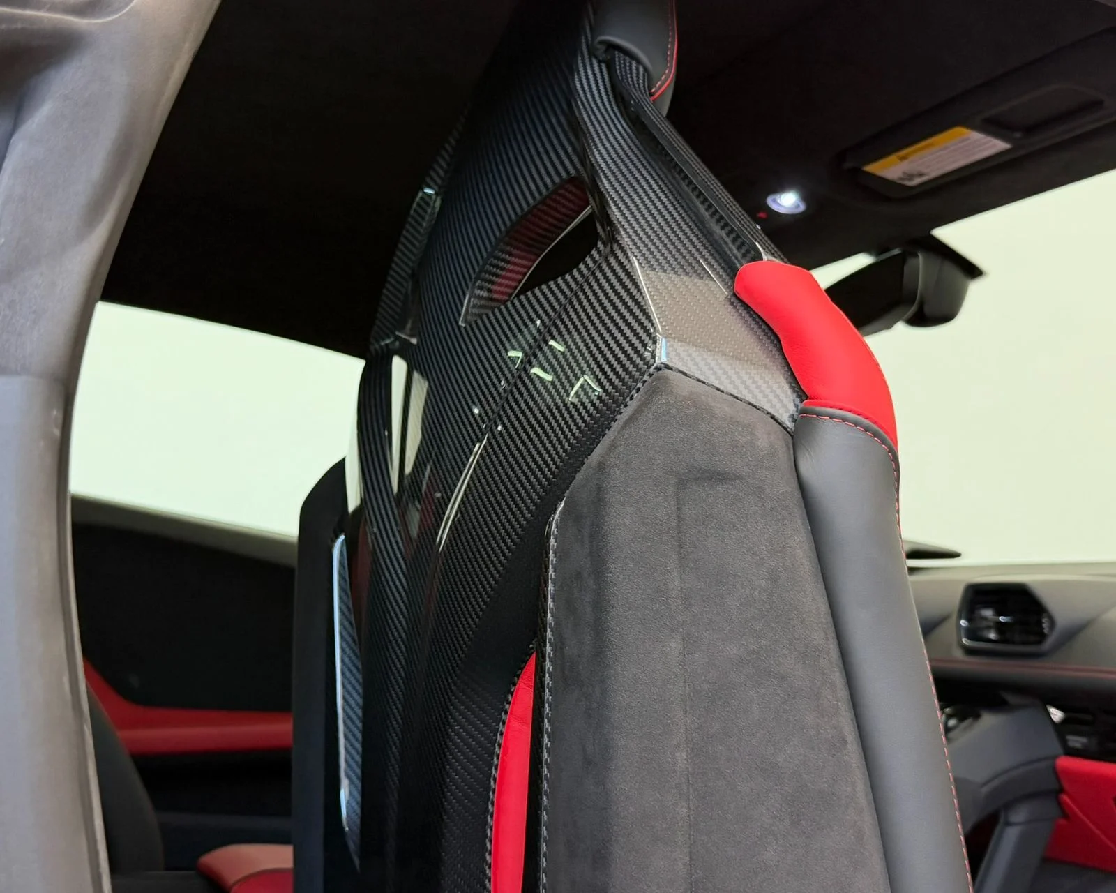 Used 2022  Lamborghini Base image 38