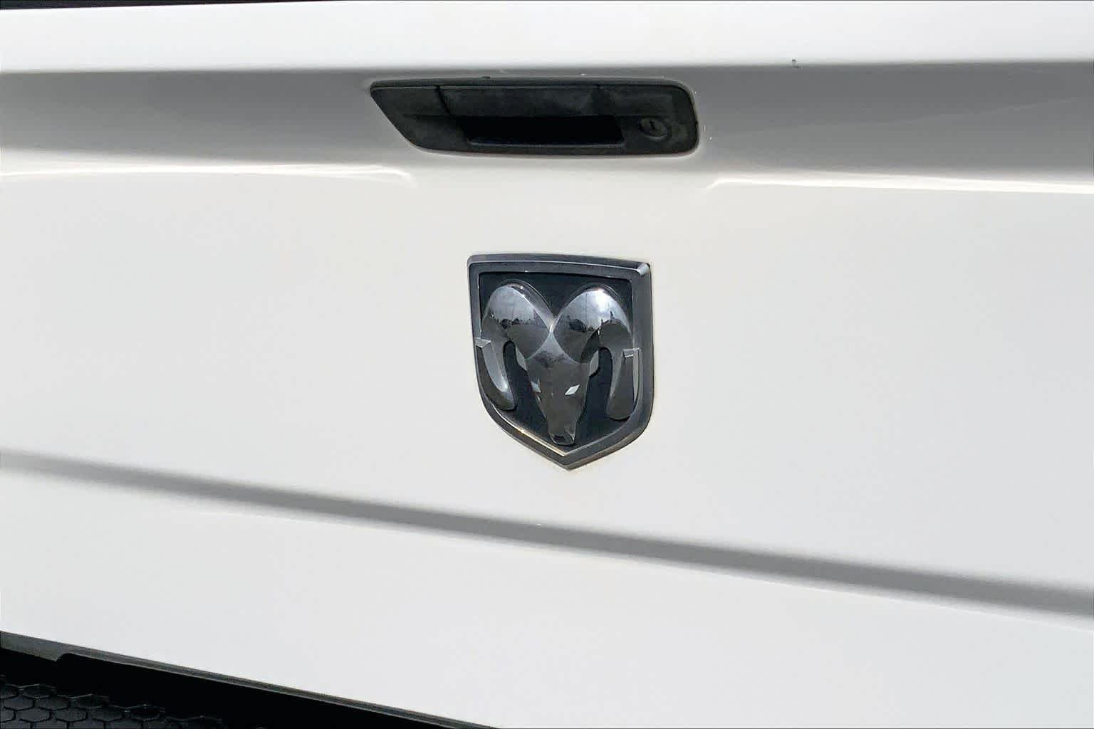 Used 2012 Bright White Ram Lone Star image 26