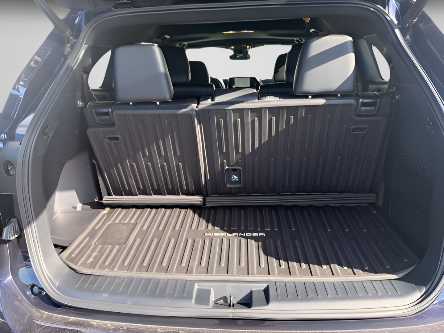 Used 2023 Blueprint Toyota Limited image 18