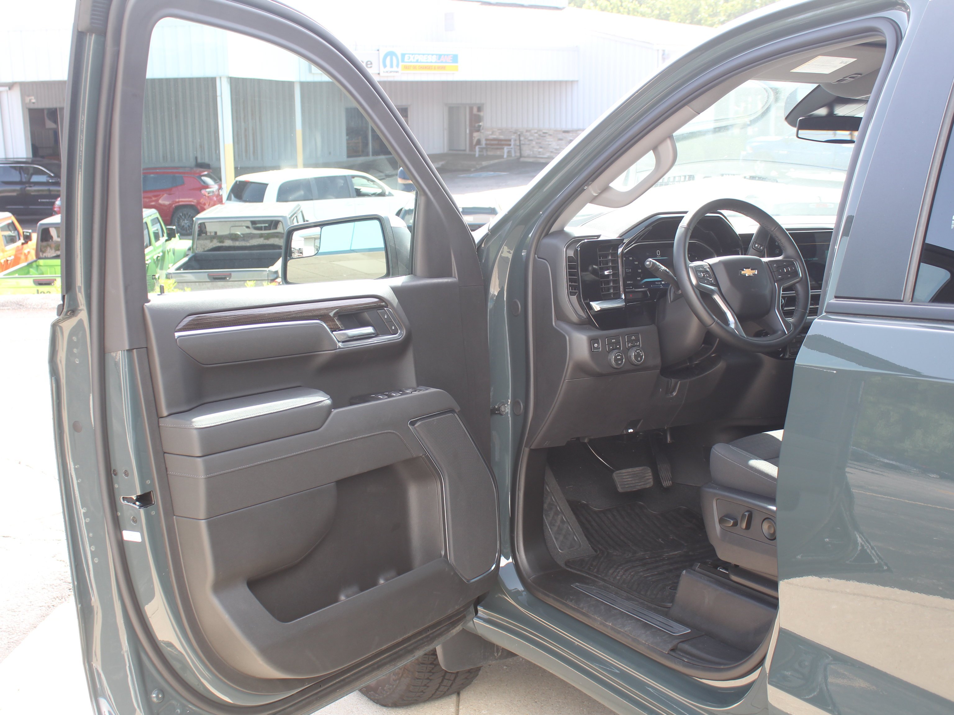 New 2026 CYPRESS GRAY Chevrolet LT (2FL) image 8