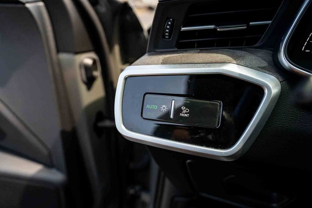 Used 2024  Audi 55 Premium Plus image 13