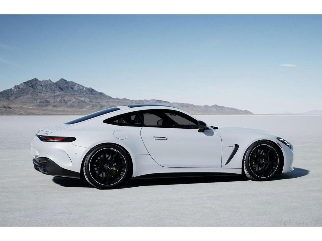Used 2025 Polar White Mercedes-Benz Base 4MATIC® image 18