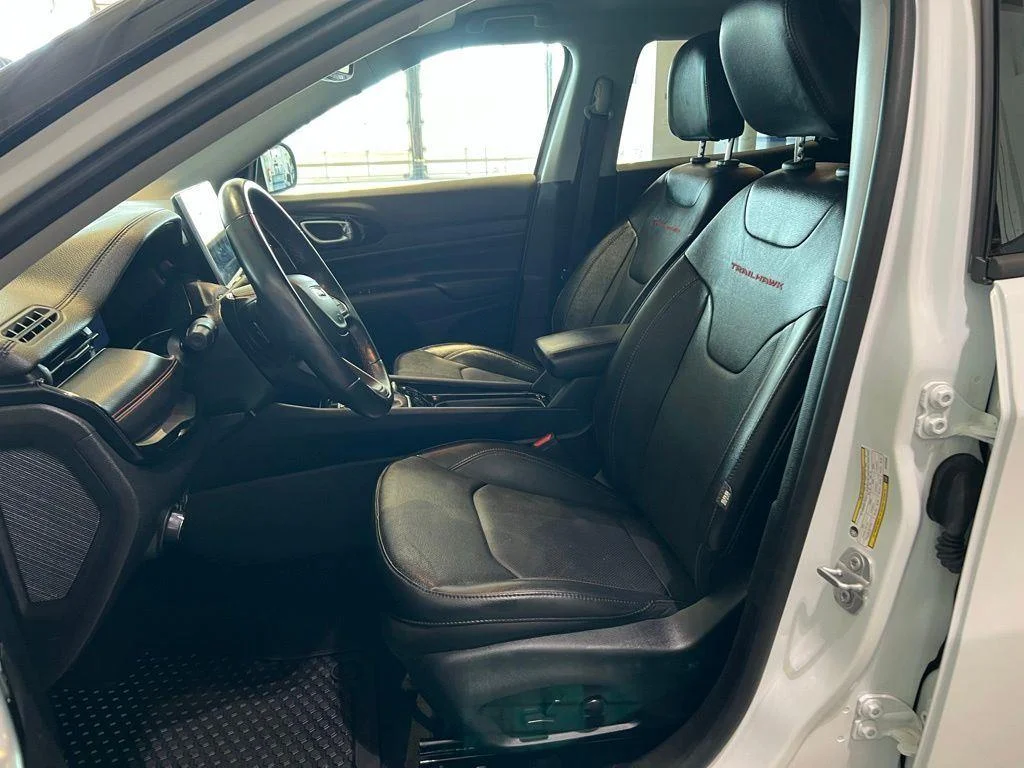 Used 2022 Bright White Clearcoat Jeep Trailhawk image 14