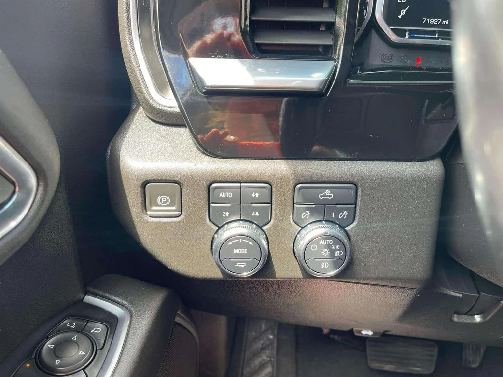 Used 2022 Onyx Black GMC Elevation image 14