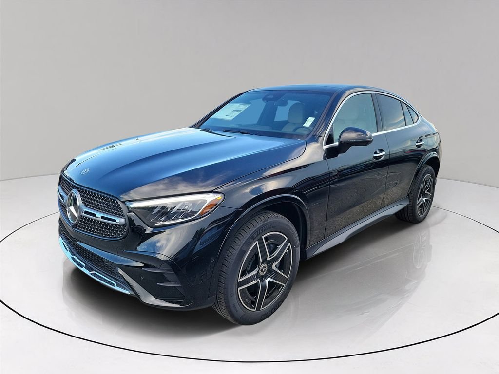 New 2027 Black Mercedes-Benz GLC 300 image 3