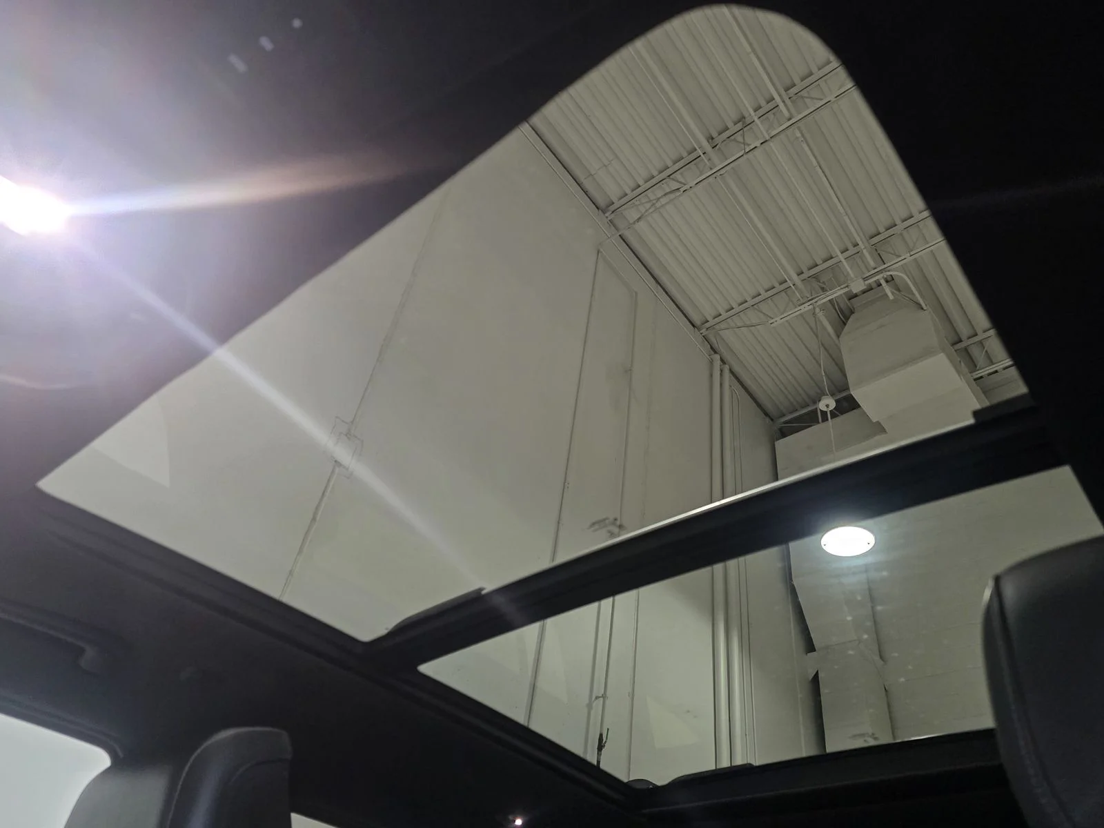 Used 2022 White Jeep Series III image 43