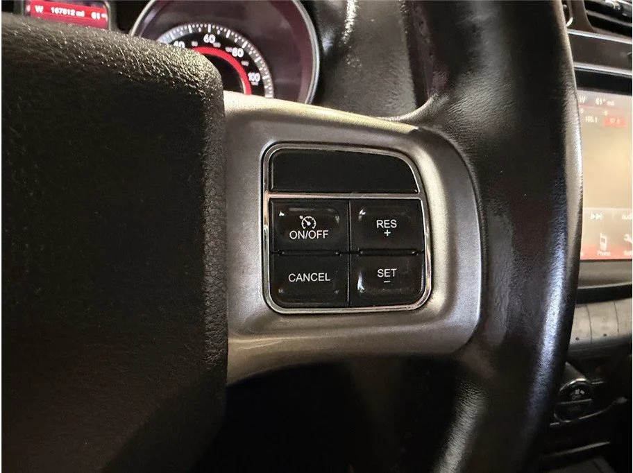 Used 2017 Pitch Black Clearcoat Dodge Crossroad Plus image 29