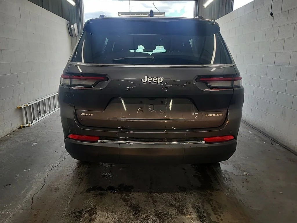 Used 2025 Gray Jeep Laredo image 12