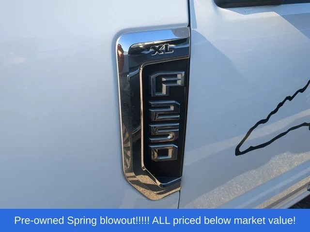 Used 2021 White Ford XL image 10