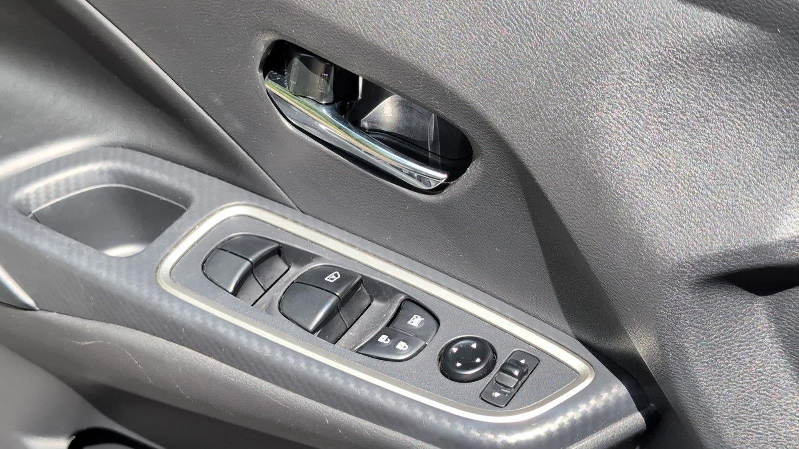 Used 2024 Gun Metallic Nissan SR image 20