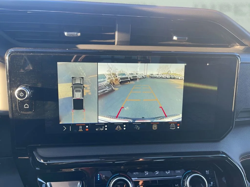 Used 2024 Onyx Black GMC AT4 image 27