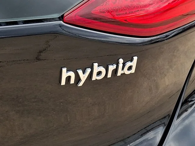 Used 2018 Black Hyundai Limited image 32