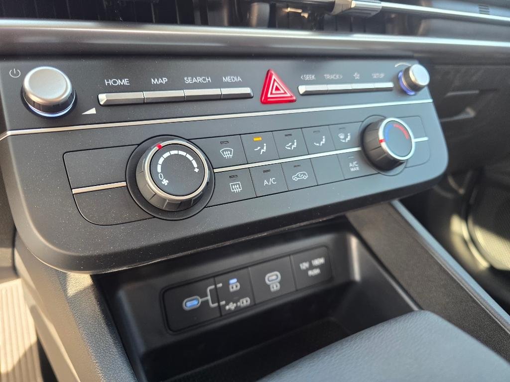 New 2026 Ectronic Gray Hyundai SE AWD image 22