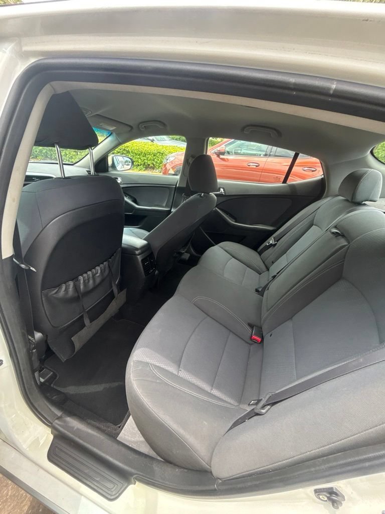 Used 2013 Black Kia LX image 17